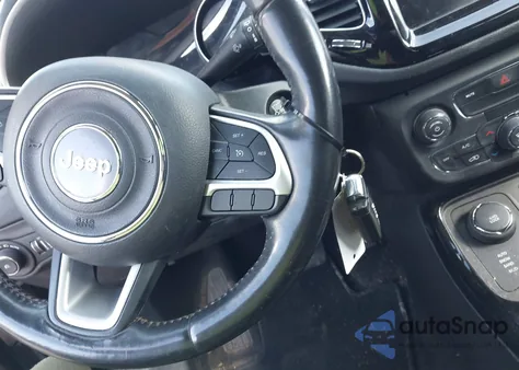 2020 Jeep Compass Limited 4X4 from USA, damaged, VIN 3C4NJDCBXLT146257